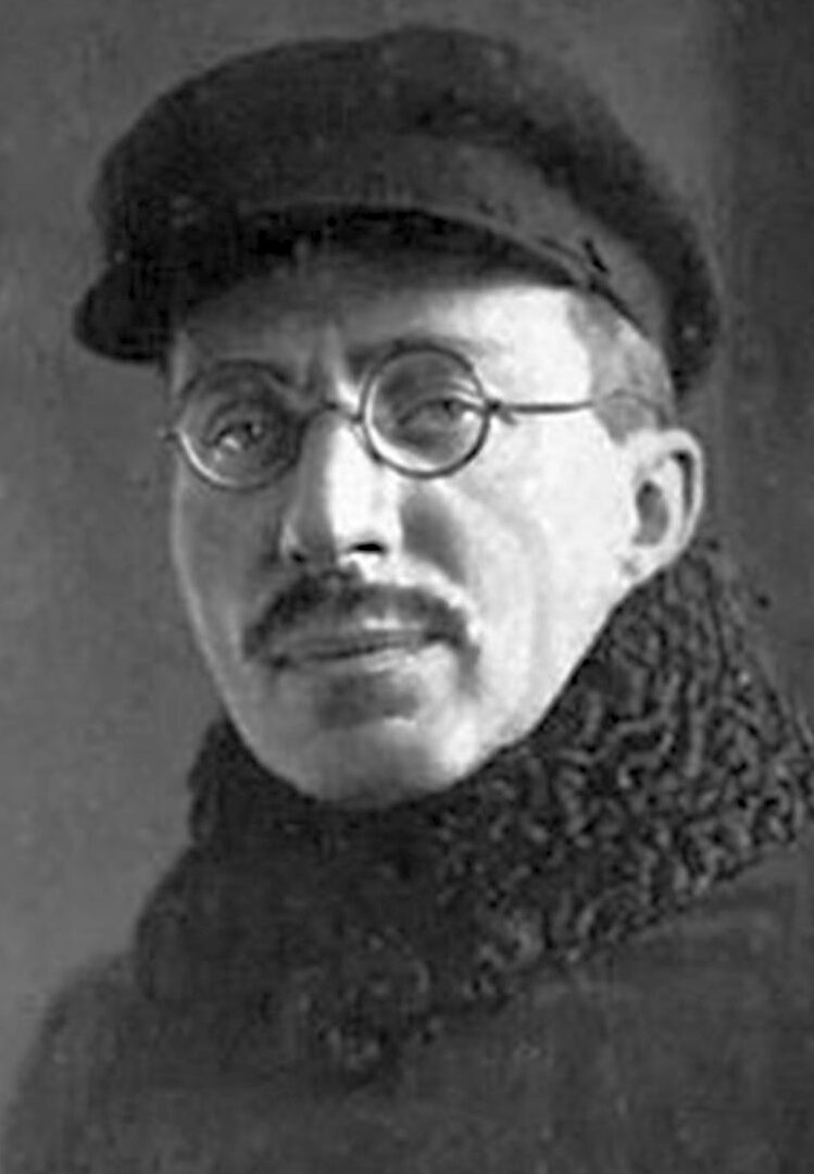 Biografía de Anton Makarenko