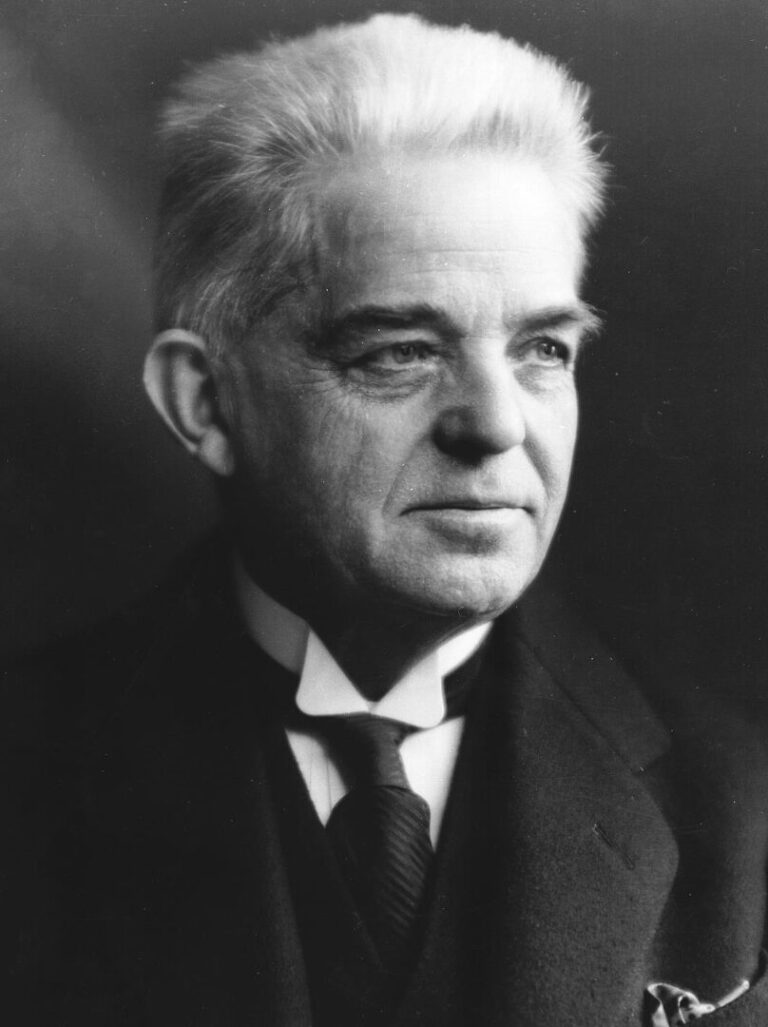 Biografía de Carl Nielsen