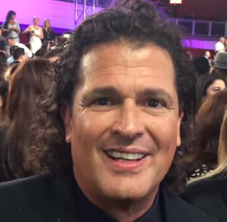 Biografía de Carlos Vives